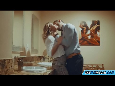 ❤️ Xa i-blonde ene-busty ikuhenda kwindlu yangasese yoluntu Iphonografi  kwi-xh.pornsexer.ru